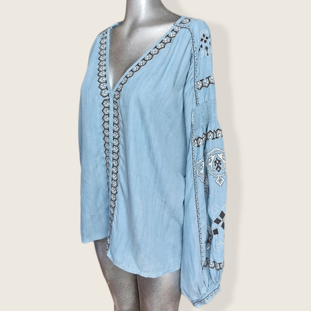 Light Blue Embroidered V-Neck Women's Top - Picture 13 of 13